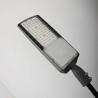Leistungsfaktor 0,95 LED-Straßenbeleuchtung aus Ningbo in Schwarz und Grau