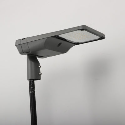 Die Casting Man Aluminium Straßenleuchte Gehäuse 6m 8m 10m 12m 120° Strahlwinkel CRI 80 für lang anhaltende Leistung